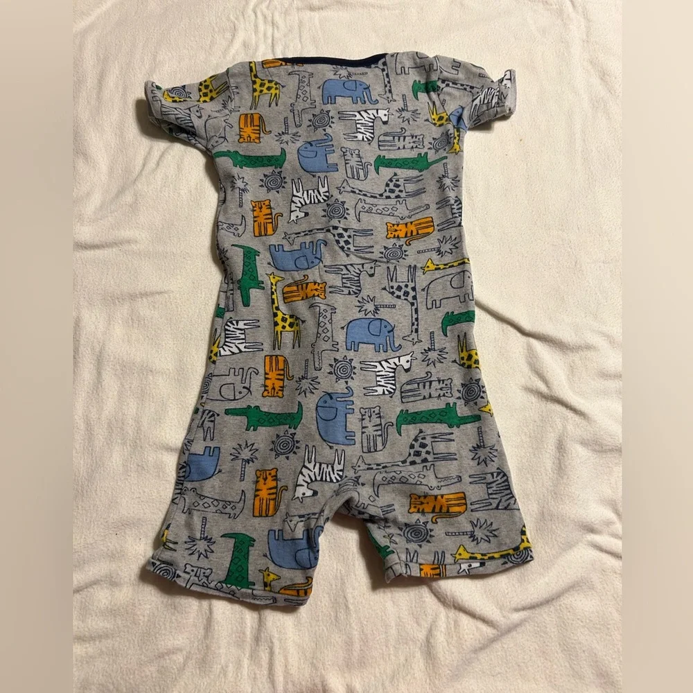 The Children's Place Gray Animal Print Bodysuit‎